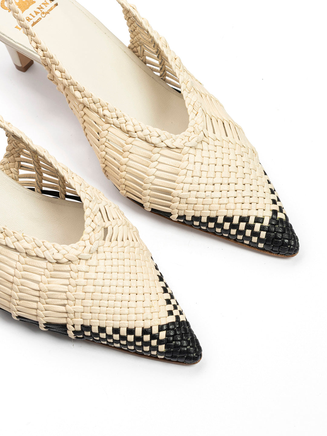 Décolleté slingback in pelle intrecciata CH2716