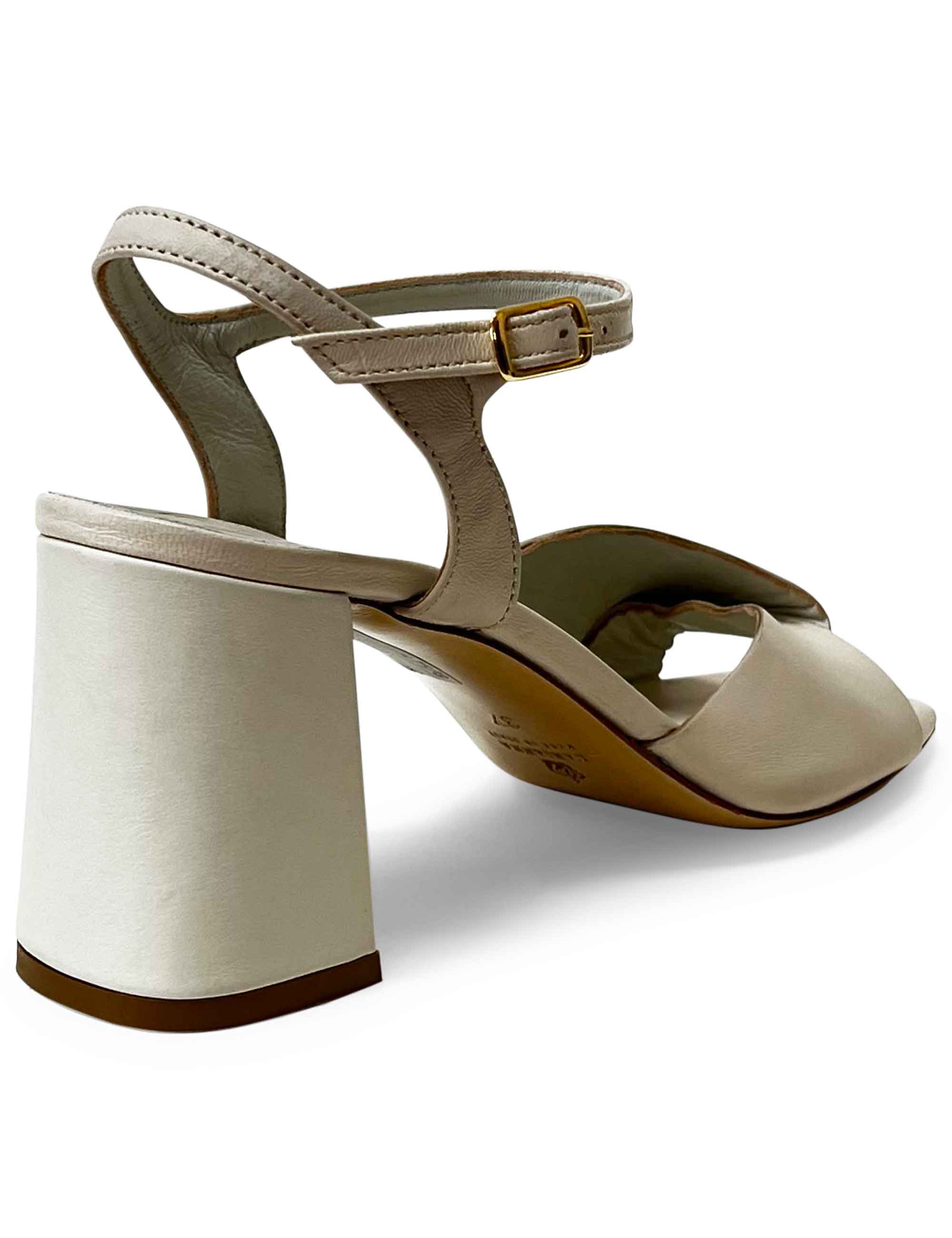 Sandalo in pelle Bilbao Milk DS2683/G